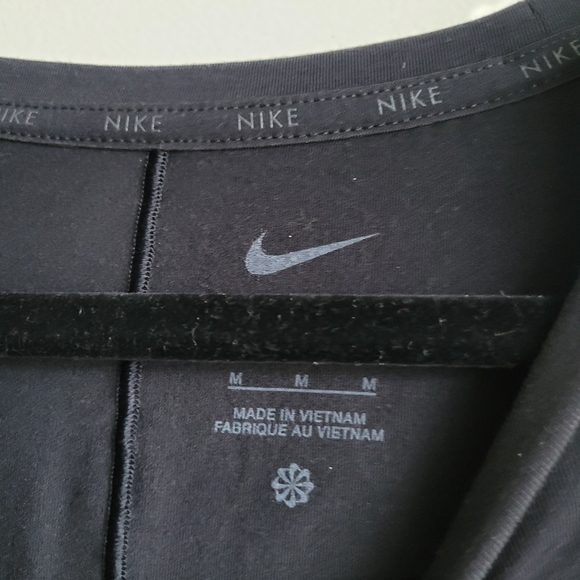 NIKE Orangetheory Twisted Front Crop Tee - Picture 4 of 6